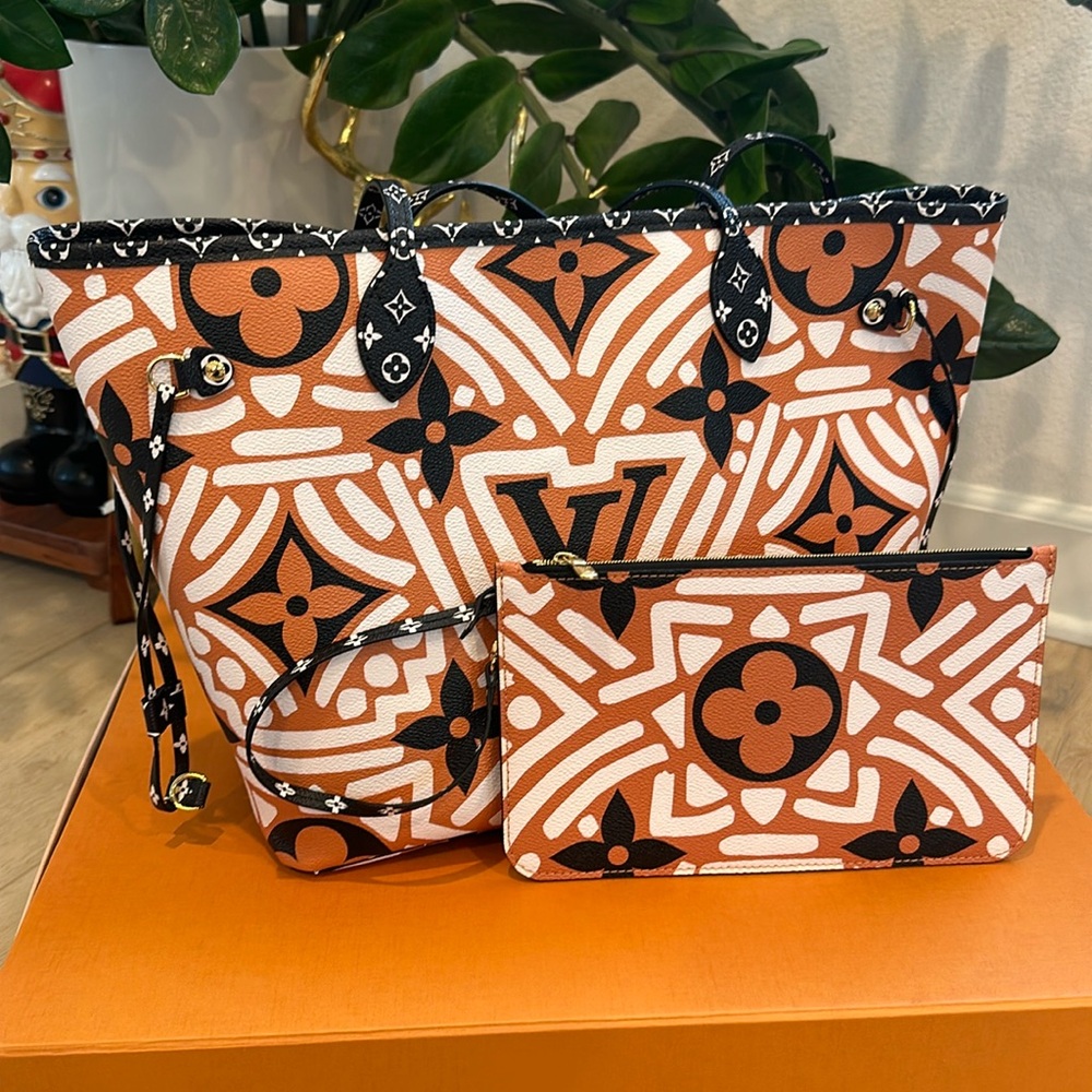 Louis Vuitton Crafty Neverfull MM tote bag limited edition  pochette pouch purse